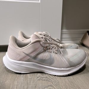 Women’s NIKE Shoes